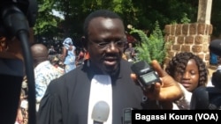 Bénéwendé Stanislas Sankara, avocat de la famille de Thomas Sankara à Ouagadougou, Burkina, 13 octobre 2015. (VOA/Bagassi Koura)