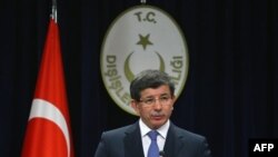 Dışişleri Bakanı Davutoğlu NATO Genel Sekreteri Rasmussen’le Görüştü