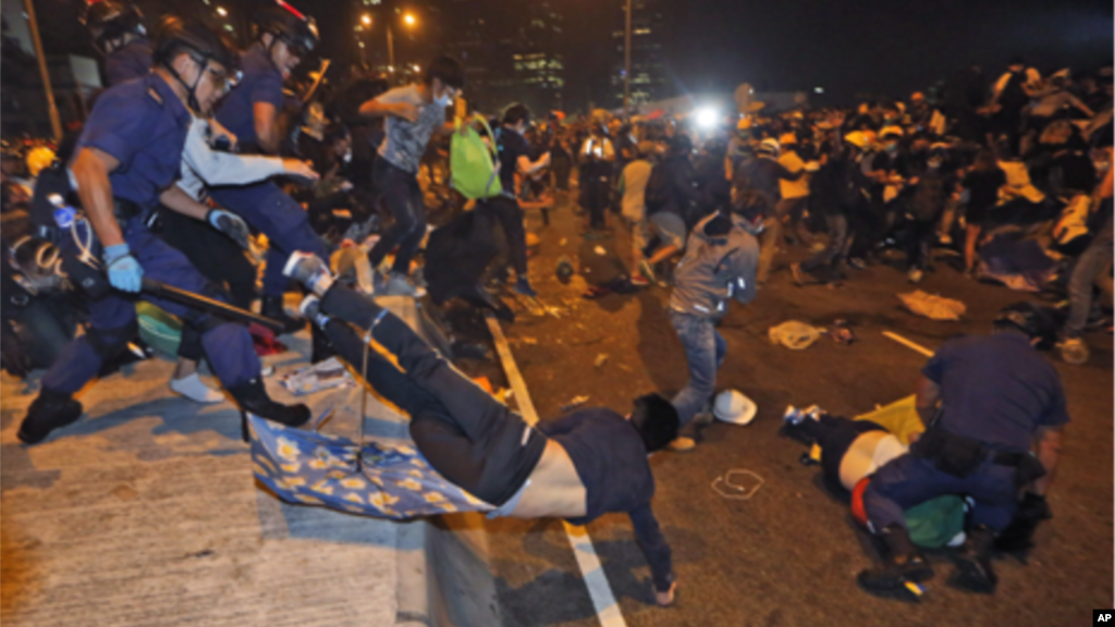 Masu Rajin Demokuradiyya Hong Kong Suna Gaba Zanga- Zangar, Disamba 1, 2014.