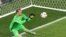 Manuel Neuer arrête un tir de Dimitri Payet lors du match entre l'Allemagne et la France, 7 juillet 2016.