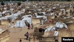 Campo de deslocados em Maiduguri