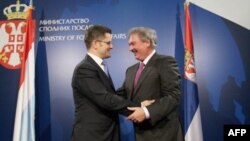 Šefovi diplomatija Srbije i Luksemburga, Vuk Jeremić i Žan Aselborn, tokom susreta u Beogradu