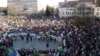 Smanjenje plata nas neće uplašiti, poručuju nastavnici sa velikog protesta u Čačku