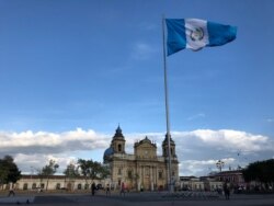 Vista de la Catedral de Guatemala en Ciudad de Guatemala. [Foto: Eugenia Sagastume, VOA]