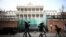 Cámaras frente al Palais Coburg, sede de una reunión sobre el JCPOA, en Viena, el 29 de noviembre de 2021.