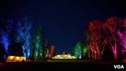 The Mount Vernon mansion and trees are lit up for visitors to enjoy during the 'Winter Glow' events at the estate during the holiday. (Photo: Buddy Secor)