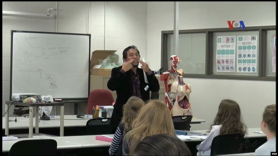 Agus Sofyan dosen di Big Sandy Community and Technical College, Kentucky.