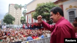 Le président vénézuélien Nicolas Maduro lors d'un rassemblement avec des partisans à Caracas, le 7 novembre 2017.