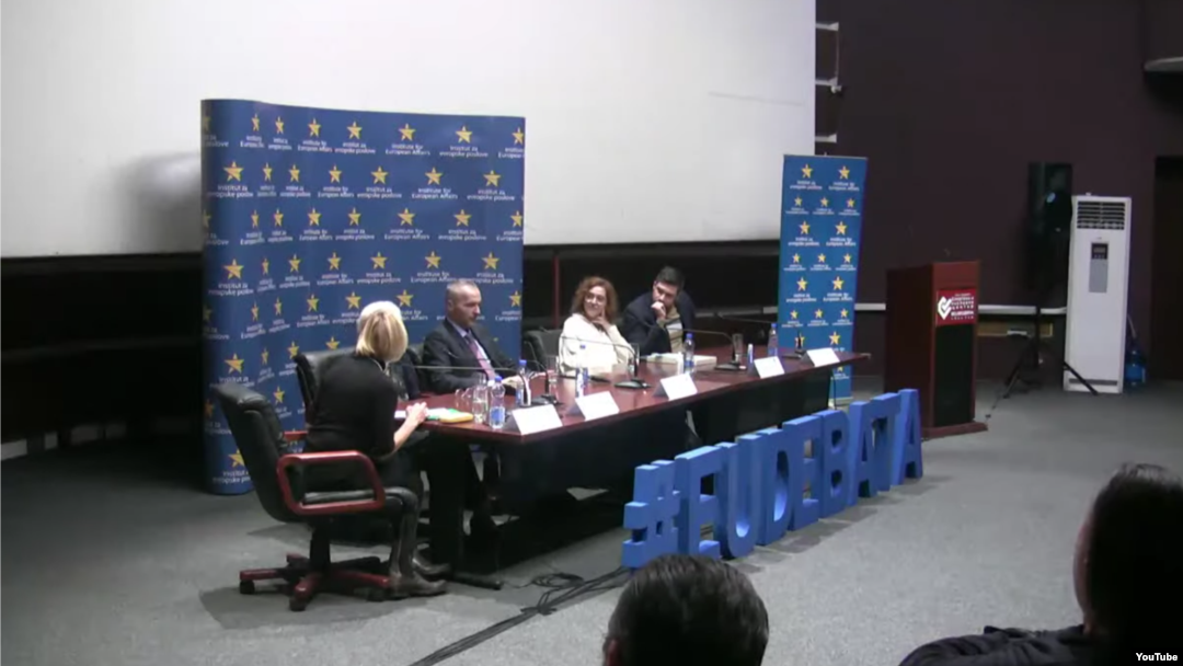 Učesnici tribine Instituta za evropske poslove "Obaveza vakcinacija - kršenje prava ili ne?" u Novom Sadu, 24. novembra 2021. (Foto: YouTube)