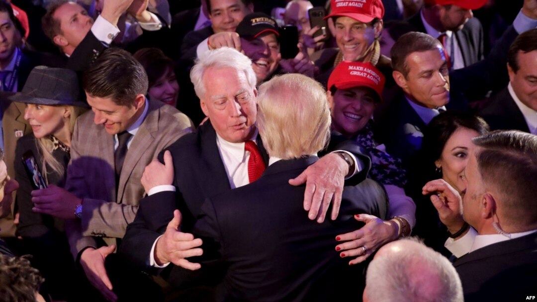 Robert i Donald Tramp u Njujorku 9. novembra 2016. godine nakon održanih predsedničkih izbora (Foto: AFP)