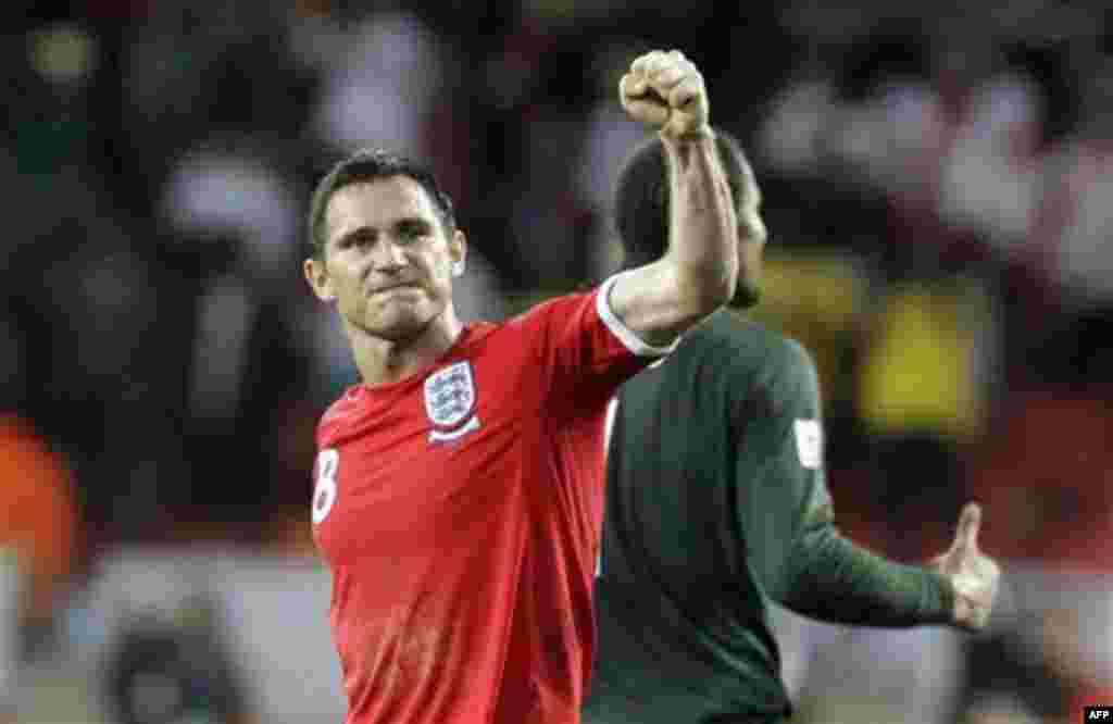 Englez Frenk Lampard nakon pobede nad Slovenijom (1:0). Slovenci su se porazom oprostili od daljeg takmičenja na Mondijalu. (AP Photo/Schalk Van Zuydam )