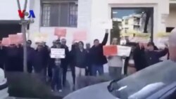 شعار مالباختگان موسسه کاسپین در مشهد: دستای پشت پرده، با پول ما چه کرده