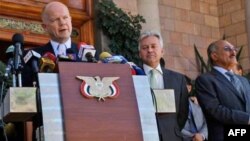Britanski šef diplomatije govori na konferenciji za novinare nakon susreta sa predsednikom Jemena