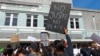 Miles de personas salieron a las calles de Miami para pedir justicia por la muerte de George Floyd mientras estaba en custodia policial en Minneapolis (Minnesota).