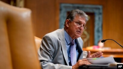 Unveiling the Political Strategy of Joe Manchin: A Closer Look - Criticisms from both Democrats and Republicans