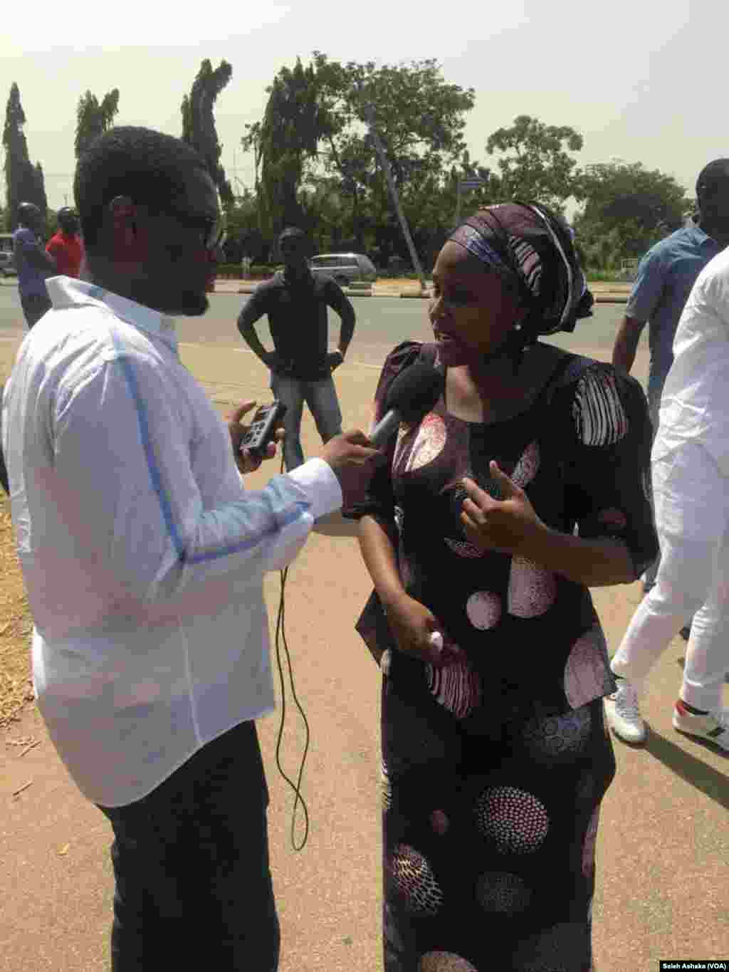 ABUJA: BBOG Kungiyar dake fafutikan ganin an sako sauran 'yan matan Chibok tayi maci a Abuja