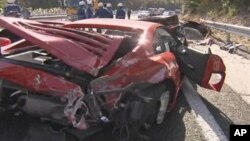 ژماره‌یه‌ک ئۆتۆمبیلی گرانبه‌ها له‌ ڕووداوێـکی هاتووچۆدا له‌ ژاپـۆن تێکده‌شکێن