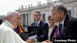 Rotarios de todo el mundo se reunieron en el Vaticano para una Audiencia de Jubileo, invitados por el papa Francisco.