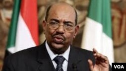 Presiden Omar al-Bashir berkeras untuk menghadiri Sidang Umum PBB di New York (foto: dok). 