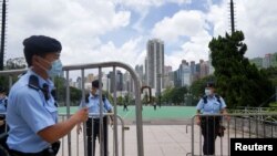 香港警方2021年7月1日关闭了往年七一集会的一个主要场地维多利亚公园 （路透社）