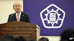 지난 2일 한국 정부의 대북정책을 설명하는 류우익 통일부장관