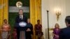 Державний секретар США Ентоні Блінкен виступає під час церемонії вручення 18-ї щорічної нагороди Міжнародної жіночої відваги у Білому домі у Вашингтоні, 4 березня 2024 р. Перша леді Джилл Байден - на фото праворуч. Фото: AP/Susan Walsh