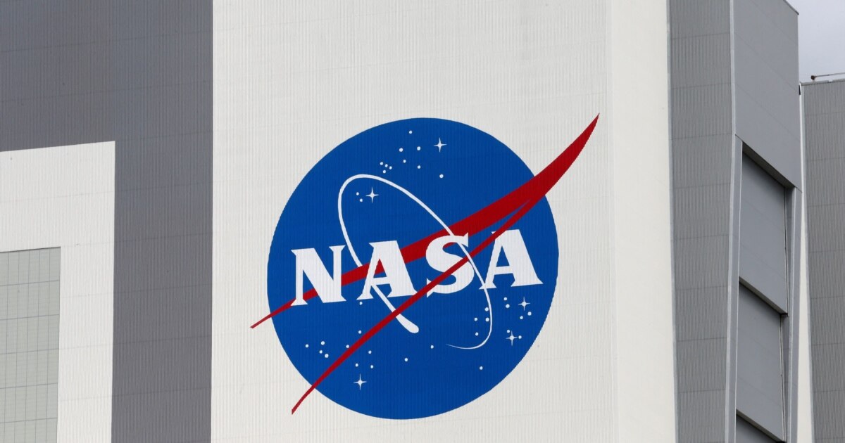NASA, 달 궤도 정거장 계획 중단…달 기지 건설에 집중