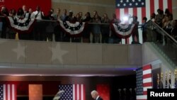 Presiden Joe Biden memberi kata sambutan mengenai perlindungan hak memilih di National Constitution Center, Philadelphia, Pennsylvania, Selasa, 13 Juli 2021. 