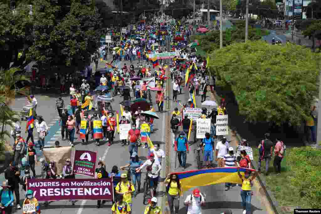 En Cali, epicentro de las manifestaciones violentas de las &#250;ltimas semanas, los ciudadanos tambi&#233;n exigen acuerdos para poner fin a la crisis.