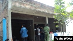 Rumah terduga teroris SN, warga Solo yang ditangkap Densus Antiteror (Foto: VOA/Yudha)