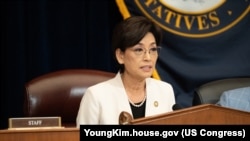 金映玉众议员主持有关中国共产党在芬太尼危机中所扮演有角色的听证会。(2026年6月4日)