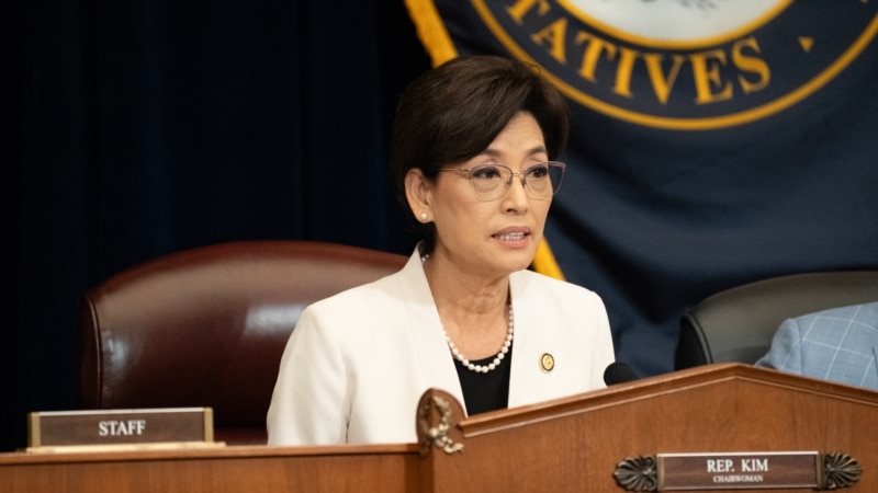 美国会听证聚焦芬太尼危机，议员就对华制裁授权即将到期发出警告