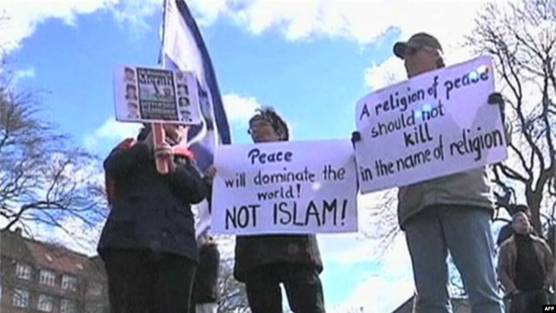 Pristalice anti-islamskih grupa iz svih delova Evrope okupile su se 31. marta na mitingu u Danskoj.