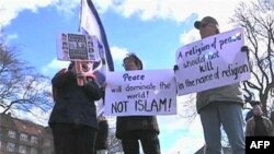 Pristalice anti-islamskih grupa iz svih delova Evrope okupile su se 31. marta na mitingu u Danskoj.