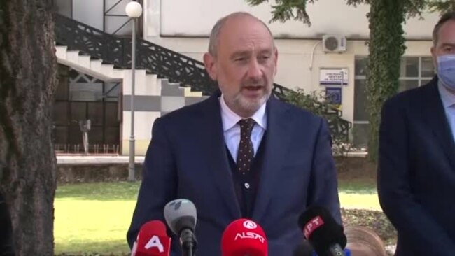 Амбасадорот на Европската Унија, Дејвид Гир за статусот на Охрид
