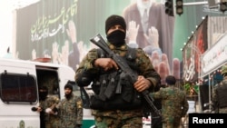 در هفته‌های گذشته و به‌ویژه از زمان آغاز عملیات آمریکا و اسرائیل در ایران، چهره شهرها به شدت امنیتی‌تر شده است.