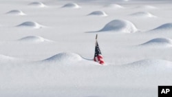 Najveća snježna oluja posljednjih desetljeća paralizirala veći dio SAD
