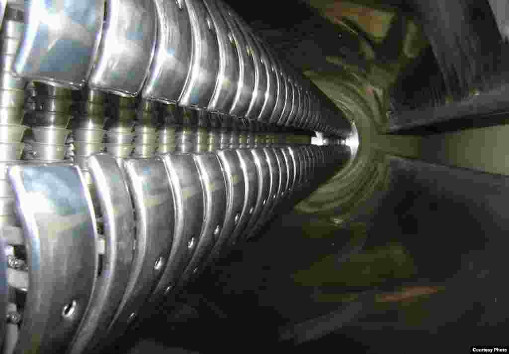 The Oxford Radiocarbon Accelerator can identify radiocarbon dates from much smaller samples than needed for standard radiocarbon dating. (Credit: Christopher Bronk Ramsey)