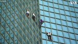 French Spider-Man Climbs Skyscraper With Team
