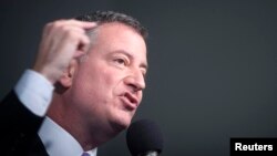 El alcalde Bill de Blasio reiteró lo que prometió durante su campaña que defenderá los derechos de todos los que viven en el estado sin importar su estatus legal.