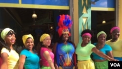 The Caribbean Marketplace's Creole dancers pose for a photo in Little Haiti, Miami, Florida. (Photo: S. Lemaire / VOA)