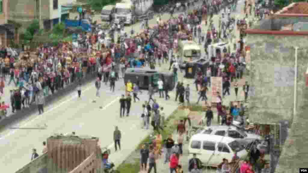 阳春市春湾镇自由管理区村民连续多日抗议