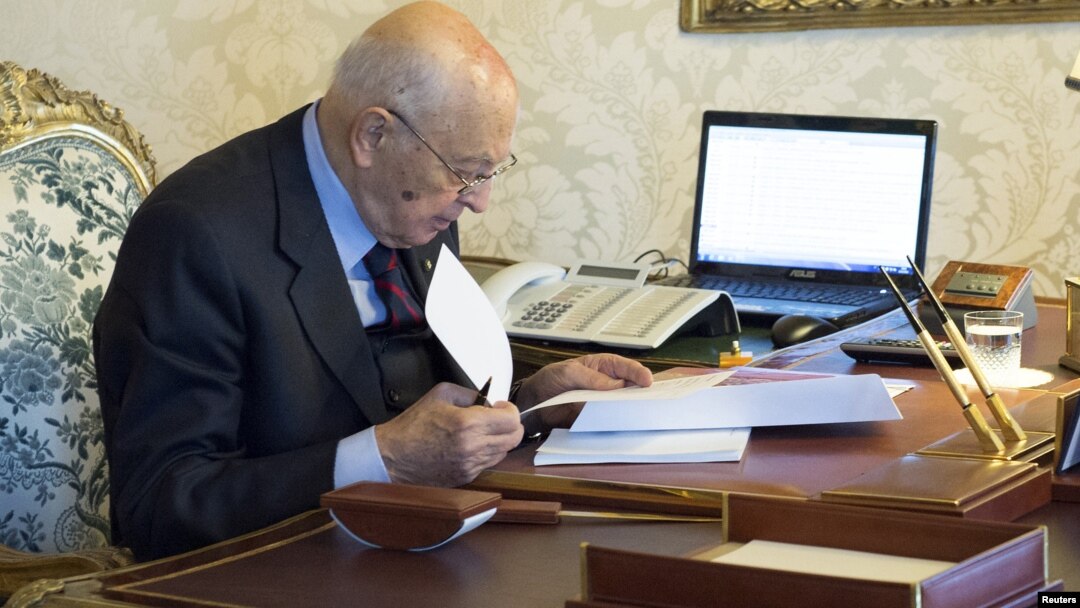 Presiden Italia Giorgio Napolitano mengangkat para pakar untuk mengatasi kebuntuan politik di Italia (foto: dok). 