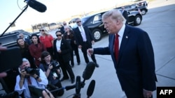 美国总统唐纳德·特朗普(Donald Trump)2026年9月16日在北卡罗来纳州对记者讲话。