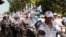 An election campaign rally of the opposition Cambodian National Rescue Party (CNRP) in Phnom Penh on the first day of official campaign season, June 27, 2013. (VOA Khmer)