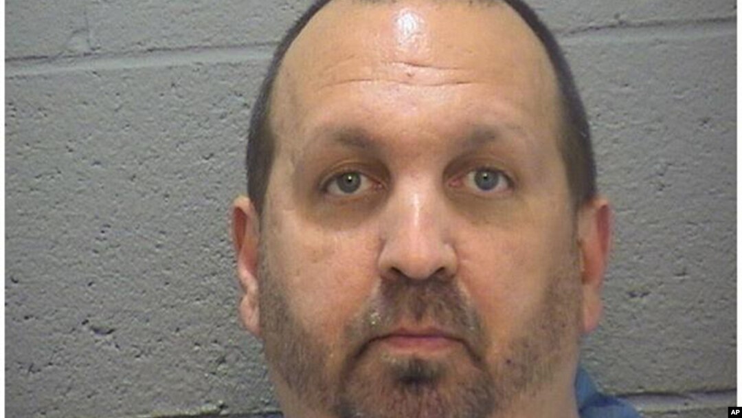 Foto dari kantor Sheriff Durham County memperlihatkan Craig Stephen Hicks, 46 tahun, yang ditangkap karena dugaan pembunuhan tiga orang Rabu (11/2) dini hari.