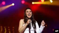 La cantante ucraniana Susana Jamaladinova, conocida como Jamala, en un concierto en Kiev el 24 de mayo de 2016.