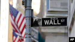 Wall Street cierra al alza 