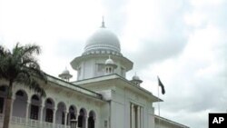 এবারের হ্যালো ওয়াশিংটনের বিষয়: বাংলাদেশে শরিয়া আইন ও ফতোয়া