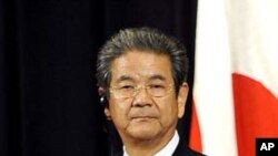 日本和中國同意加強兩國防務部門的交流﹐日本防衛大臣北澤俊美不久可能訪問北京。